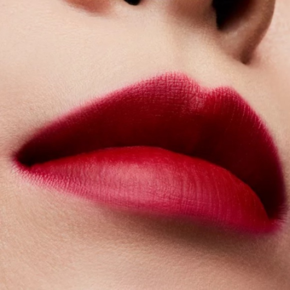 MAC Love Me Lipstick E For Effortless - Picture 13 of 16